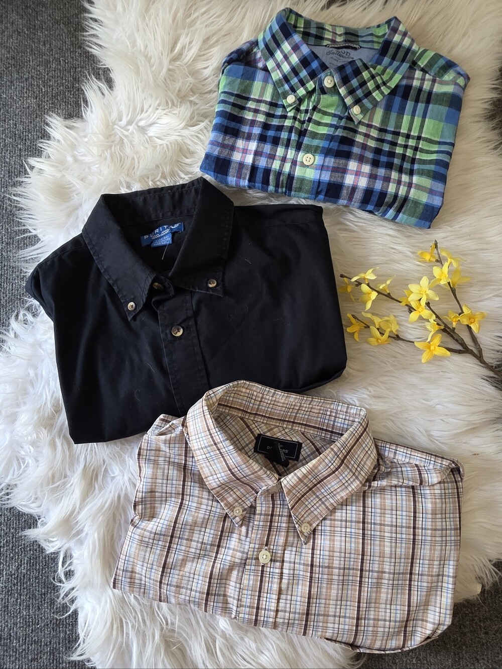 Men's Short-Sleeve Button-up Bundle, Large